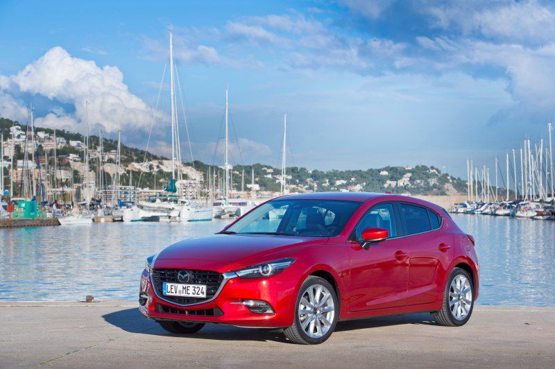 Mazda 3 III Hatchback (BM, facelift 2017) 2.2 Skyactiv-D (150 Hp)